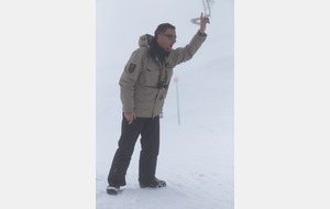4,3,2,1 , Que çà glisse !!
OU
Oh les enfants !!  j'ai oublié de vous dire que çà glisse !!!

Merci Serge pour mon profil !!